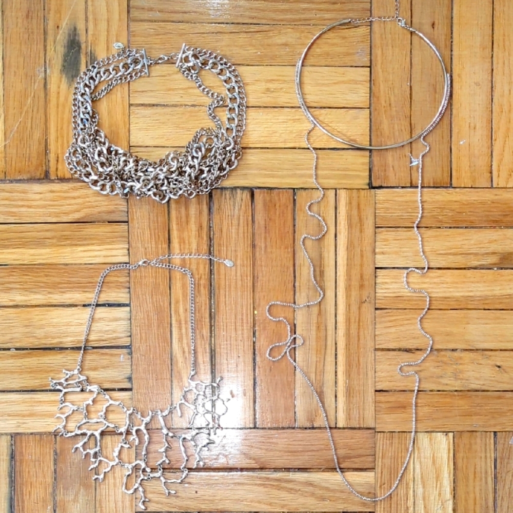 Elegant Gold Necklace Set